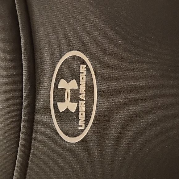 Under Armour Quater Zip - Picture 5 of 7